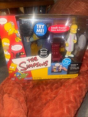 Vintage Simpsons Burns Manor Interactive Playset with Exclusive PJ Mr. Burns!